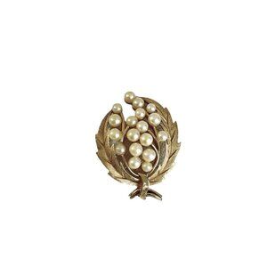 Vintage Trifari Olympic‎ Style Brooch Pin